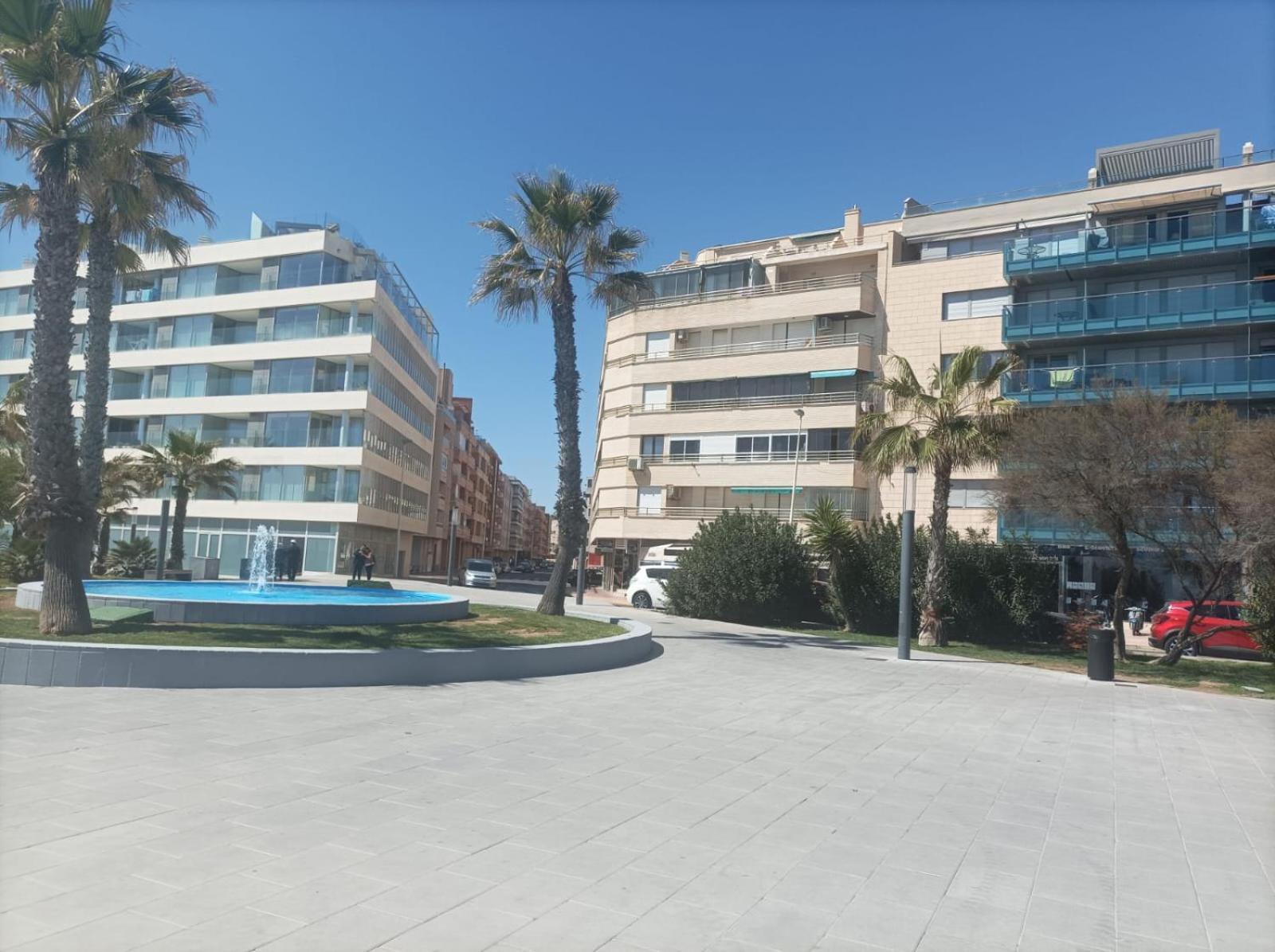 Primera Linea De Mar Torrevieja Luaran gambar